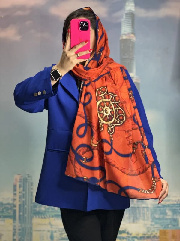 شال نارنجی طرح دار