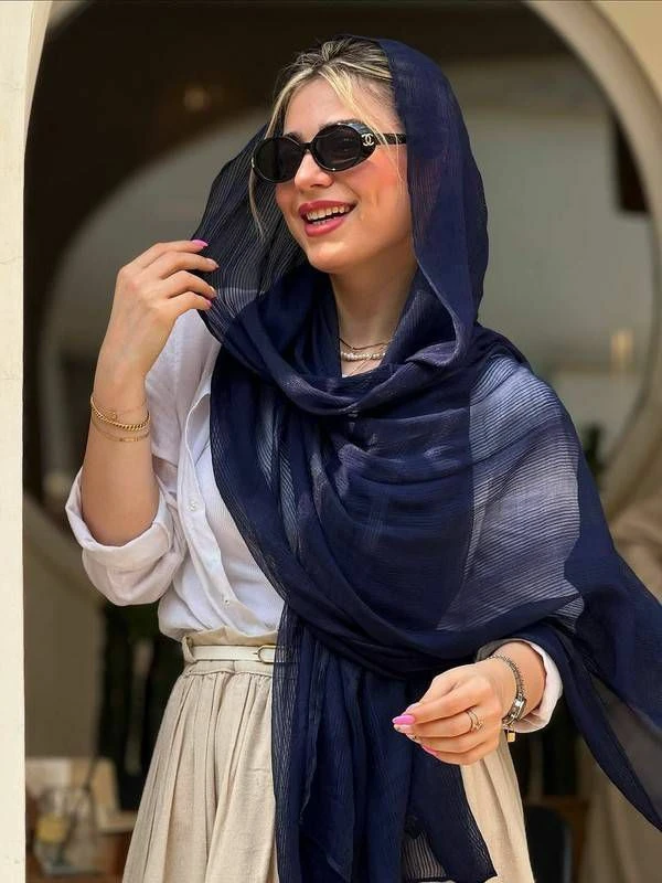 شال پلیسه دور گان دوزی شده جنس تور ریز بافت دور تا دور نوار دوزی شده