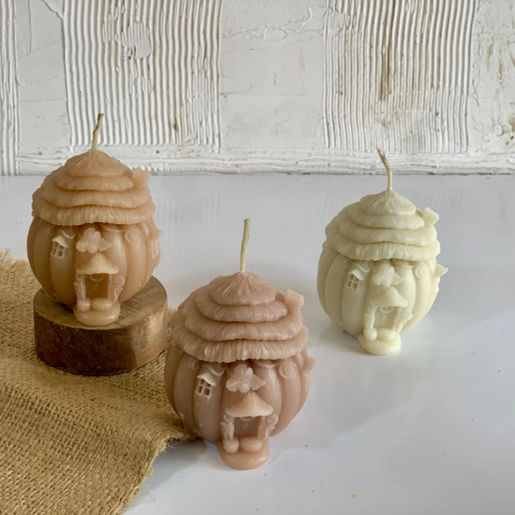 شمع کلبه کریسمسی شمعدونی