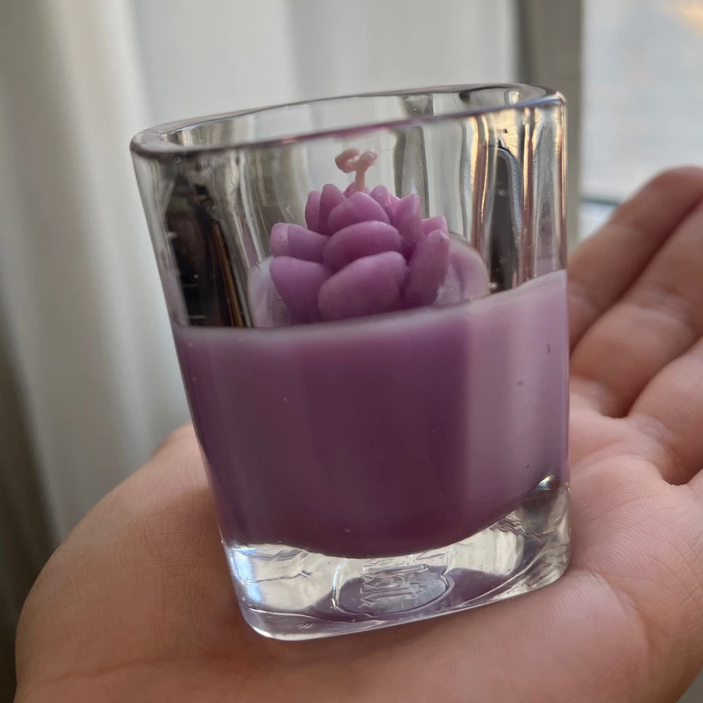 شمع گل معطر برای مدیتیشن و مراقبه