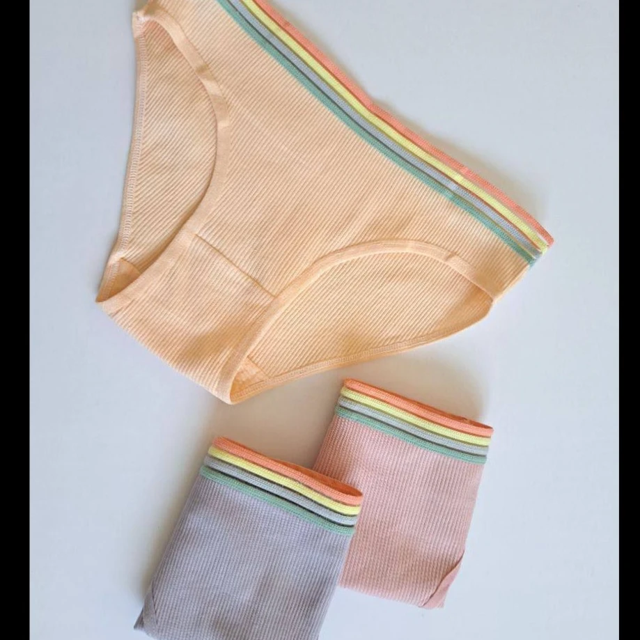 شورت زنانه کبریتی  وارداتی مدل rainbow