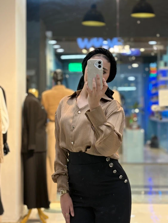شومیز زنانه کلاسیک حتی برای استفاده روزمره و مهمونی