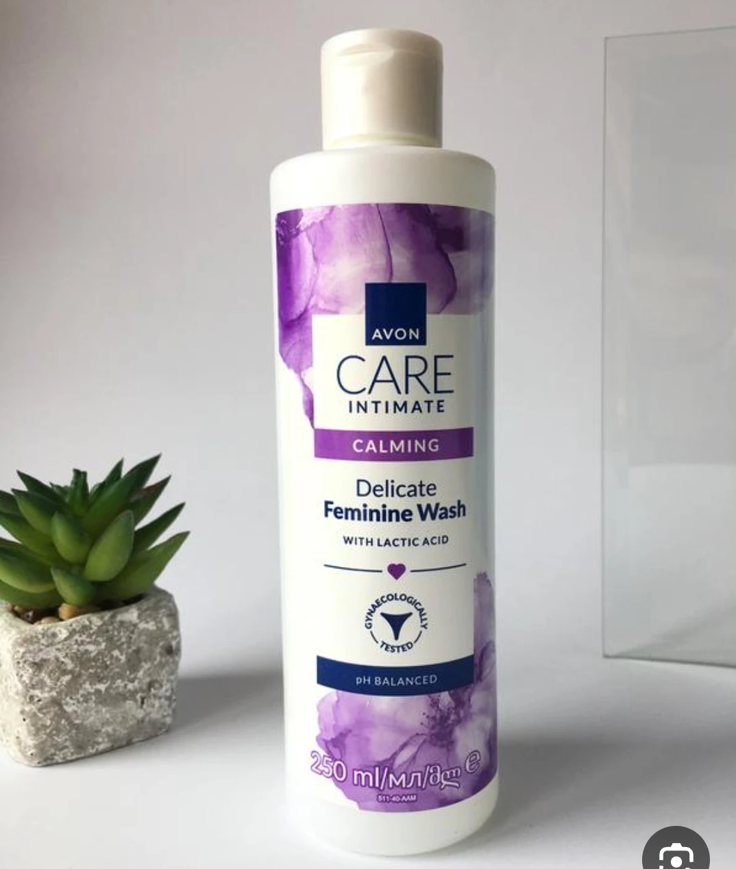 شوینده بهداشتی بانوان آون کر مدل Intimate Calming حاوی بابونه و ویتامین E اورجینال