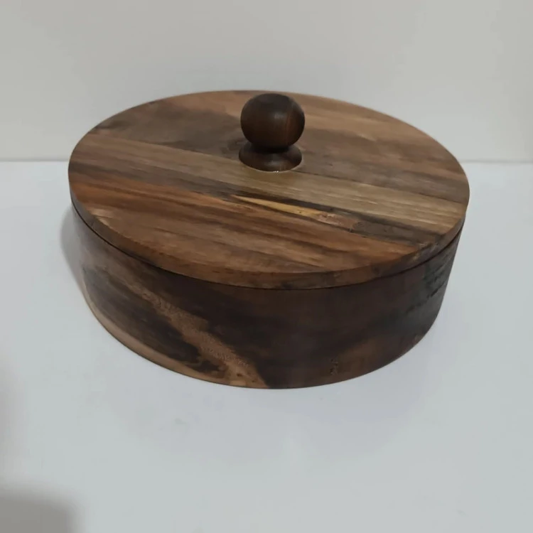 شکلات خوری چوبی خراطی شده