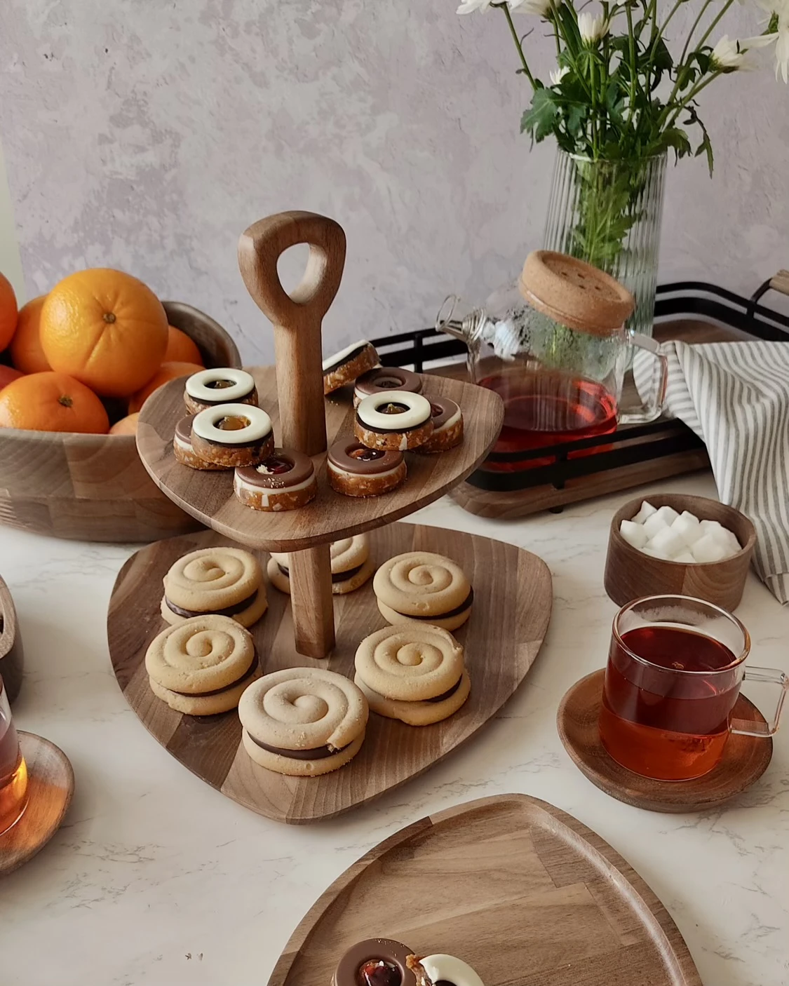 شیرینی خوری دو طبقه مثلث چوبی اماهوم PYRAMID STAND/2