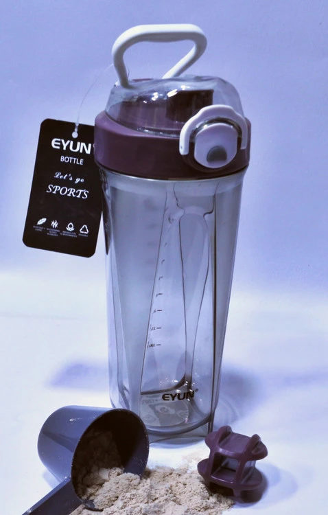 شیکر ورزشی برند eyun