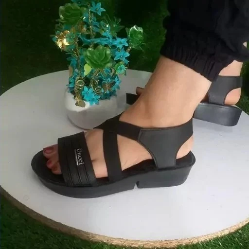 صندل روزمره زنانه مشکی مدل گوچی gucci کد ۱۸۶