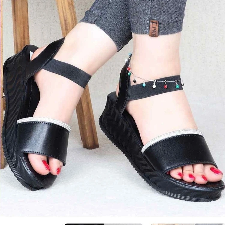 صندل زنانه مدل لاما کد ۱۹۱
