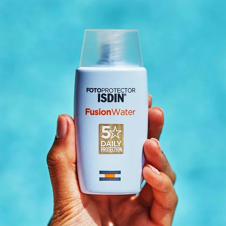 ضد آفتاب بی‌رنگ فیوژن واتر SPF 50