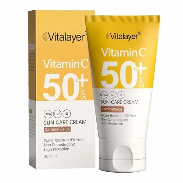 ضد آفتاب حاوی ویتامین C با +SPF50 بژ تیره کاراملی ویتالیر
