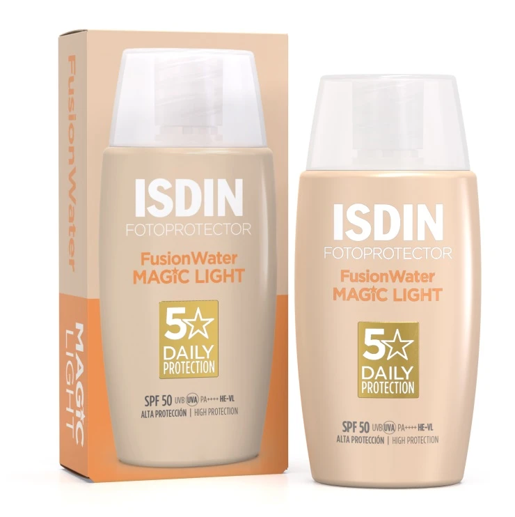 ضد آفتاب رنگی ایزدین Isdin مدل Fusion Water Magic رنگ لایت حجم 50 میل اصل و اورجينال