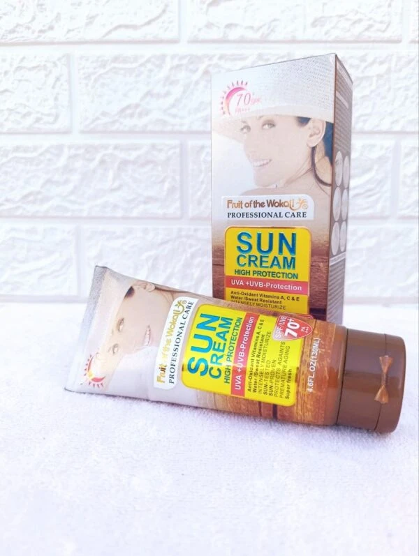 ضد آفتاب ووکالی SPF 70