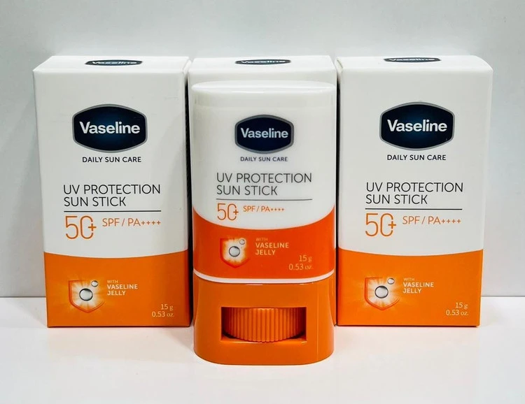 ضدآفتاب استیکی مدل دیلی سان +50 SPF