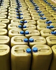 ضدیخ بتن با کلراید و بدون کلراید دبه 20 لیتری