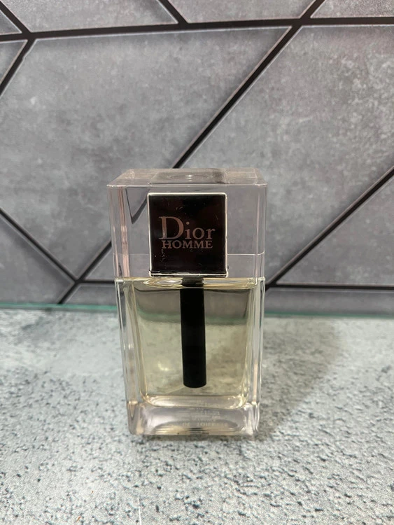 عطر ادکلن دیور هوم (نقره‌ای) برند مستر عطر