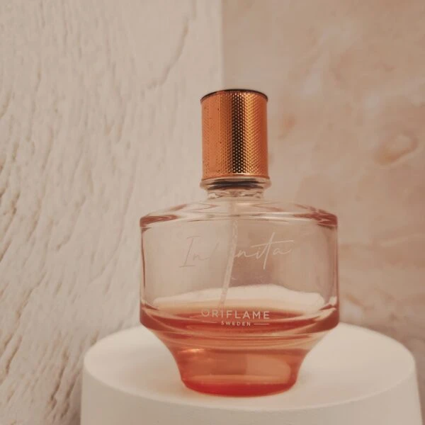 عطر زنانه اینفینیتا ادوپرفیوم 50 میل با رایحه گرم و گلی