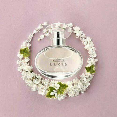 عطر زنانه لوسیا ادوتویلت 50 میل با رایحه گلی و چوب صندل