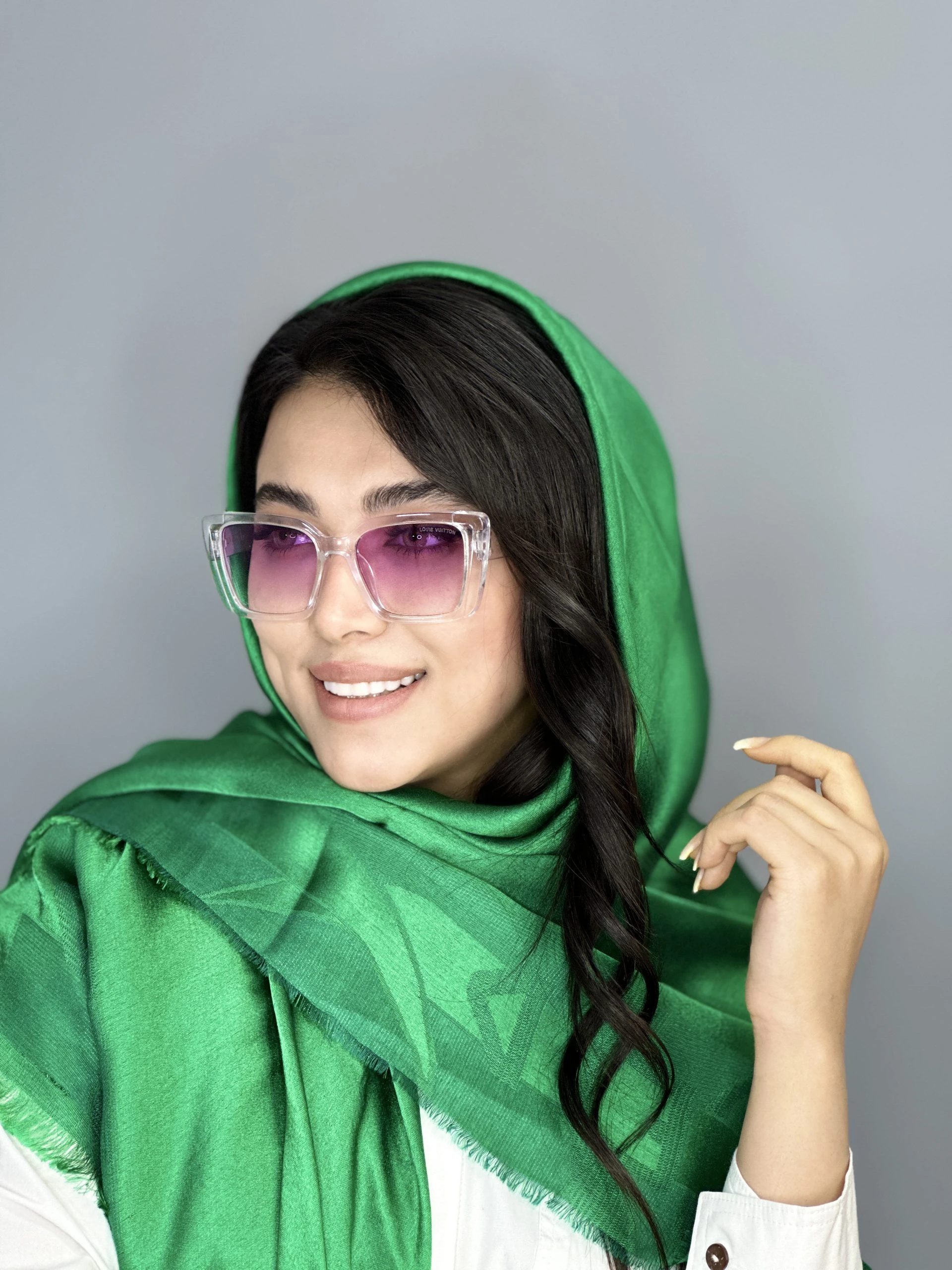 عينك آفتابي LV لوييس ويتون پرادا یاسی زنانه يووي ٤٠٠ ترند