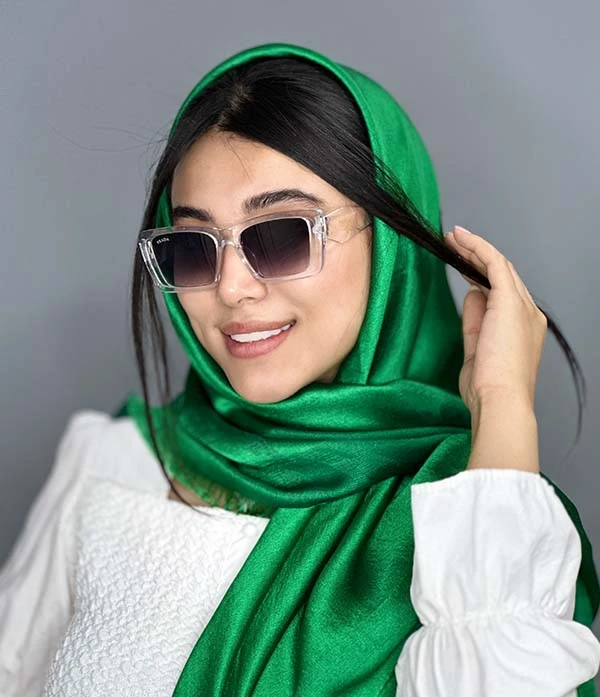 عينك افتابي PRADA پرادا زنانه سفيد يخي يووي ٤٠٠ ترند
