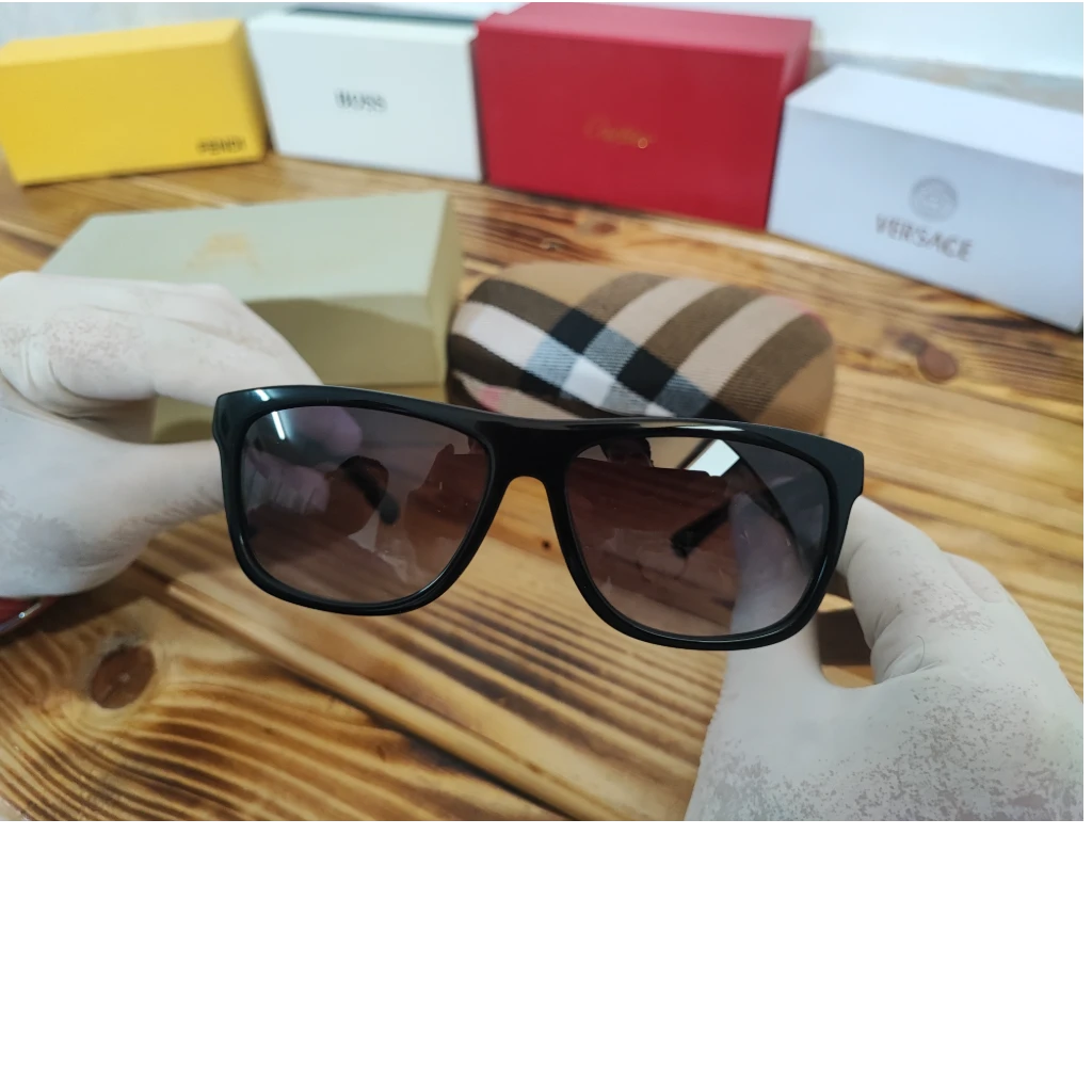 عینک آفتابی اورجینال Burberry
