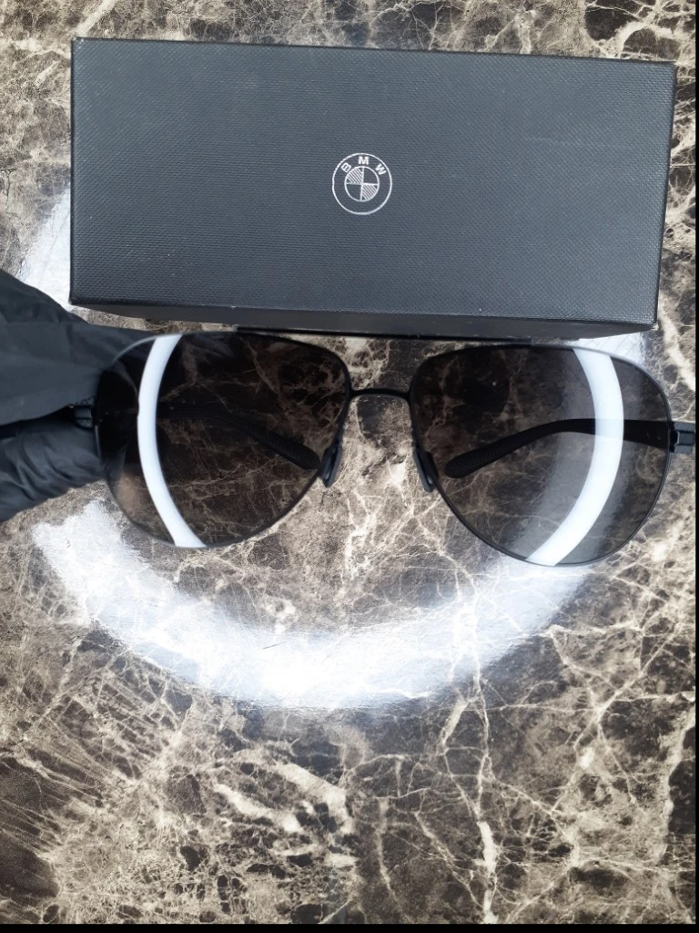 عینک آفتابی مردانه بی‌ام‌و  اصل - فریم مشکی  و لنز تیره   BMW Men's Sunglasses -