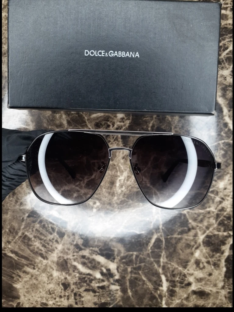 عینک آفتابی مردانه دولچه و گابانا اصل  - فریم مشکی شیک با لنز تیره   Dolce & Gabbana Men's Sunglasses -