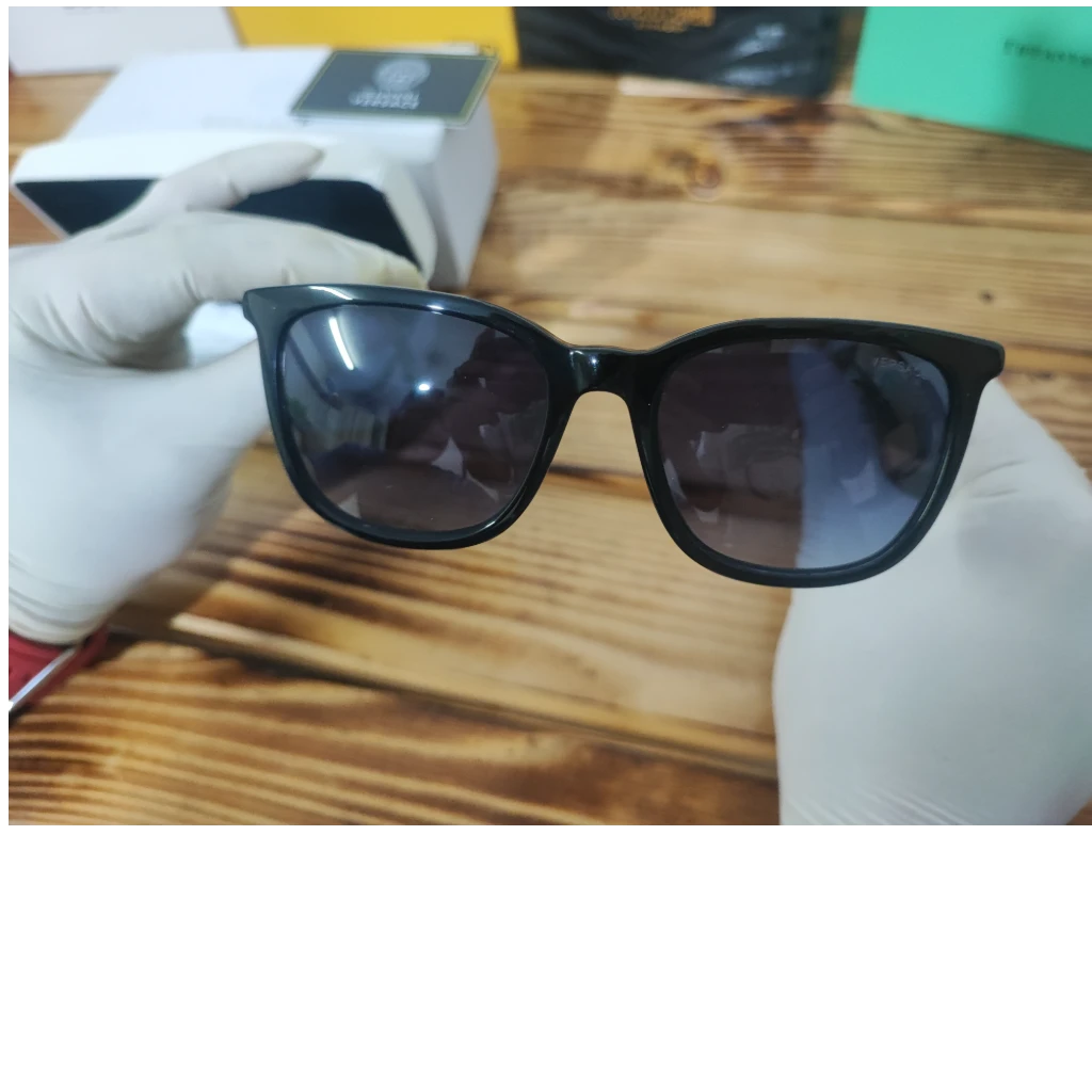 😎 عینک آفتابی ورساچه فریم‌دار کلاسیک مشکی