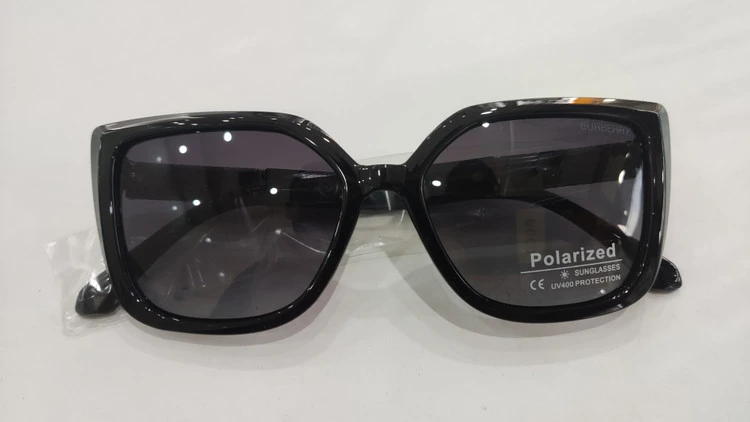 عینک آفتابی کائوچویی زنونه برند BURBERRY (بربری) رنگ مشکی براق