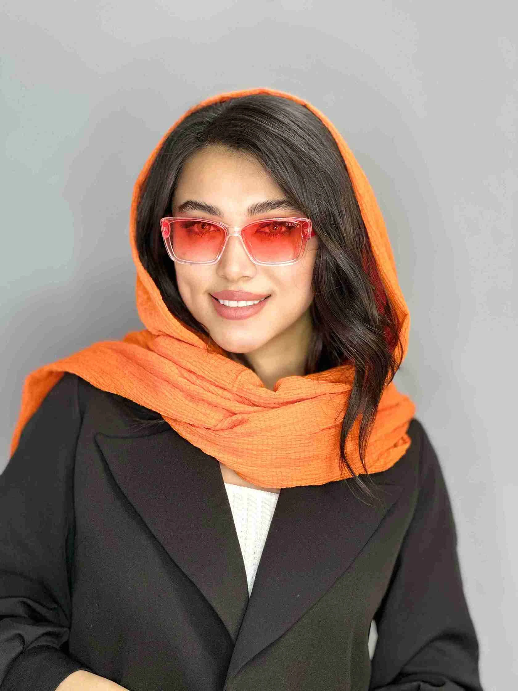 عینک افتابی زنانه prada پرادا سرخ ترند یووی۴۰۰