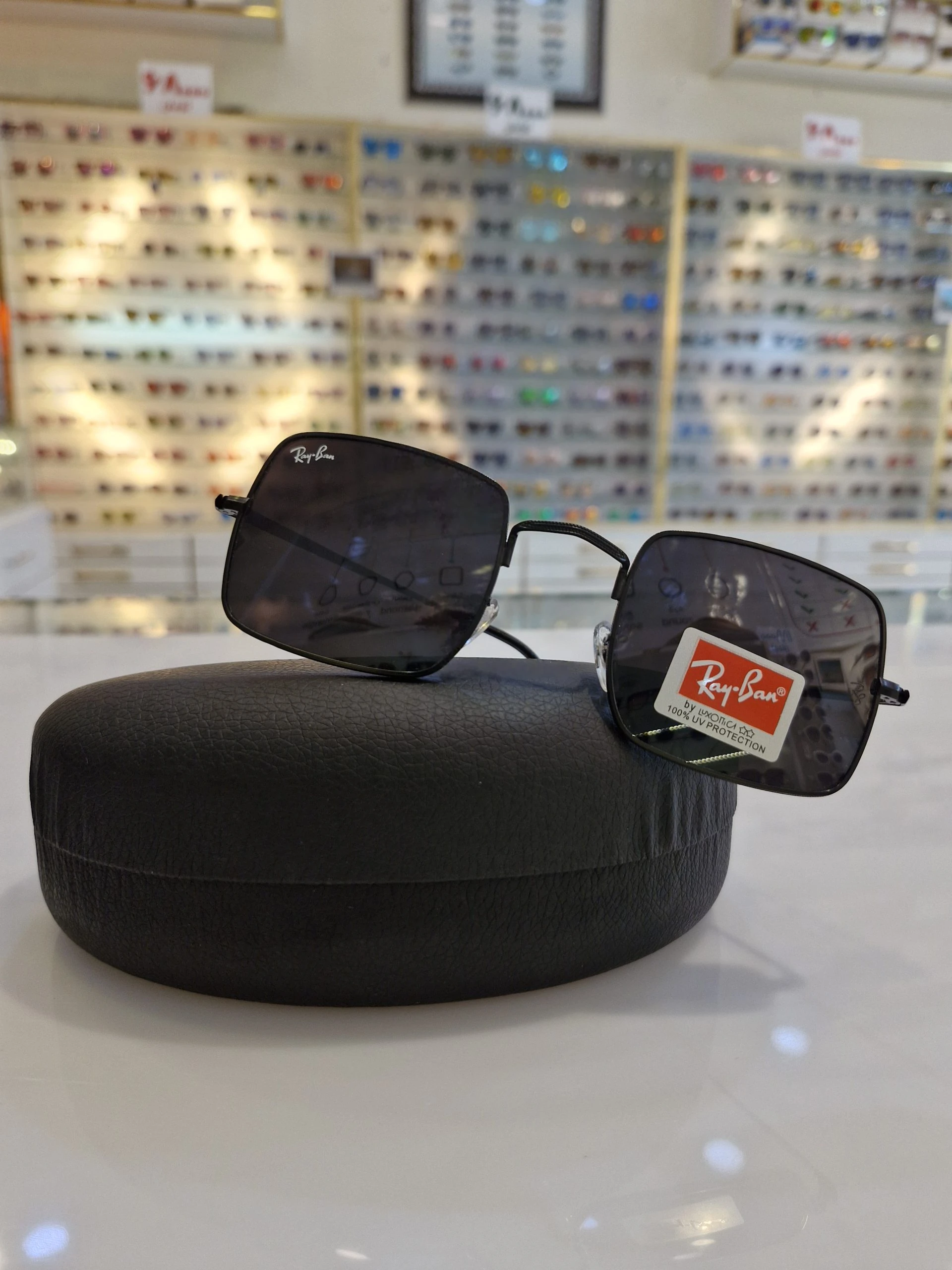 عینک مدل Ray Ban