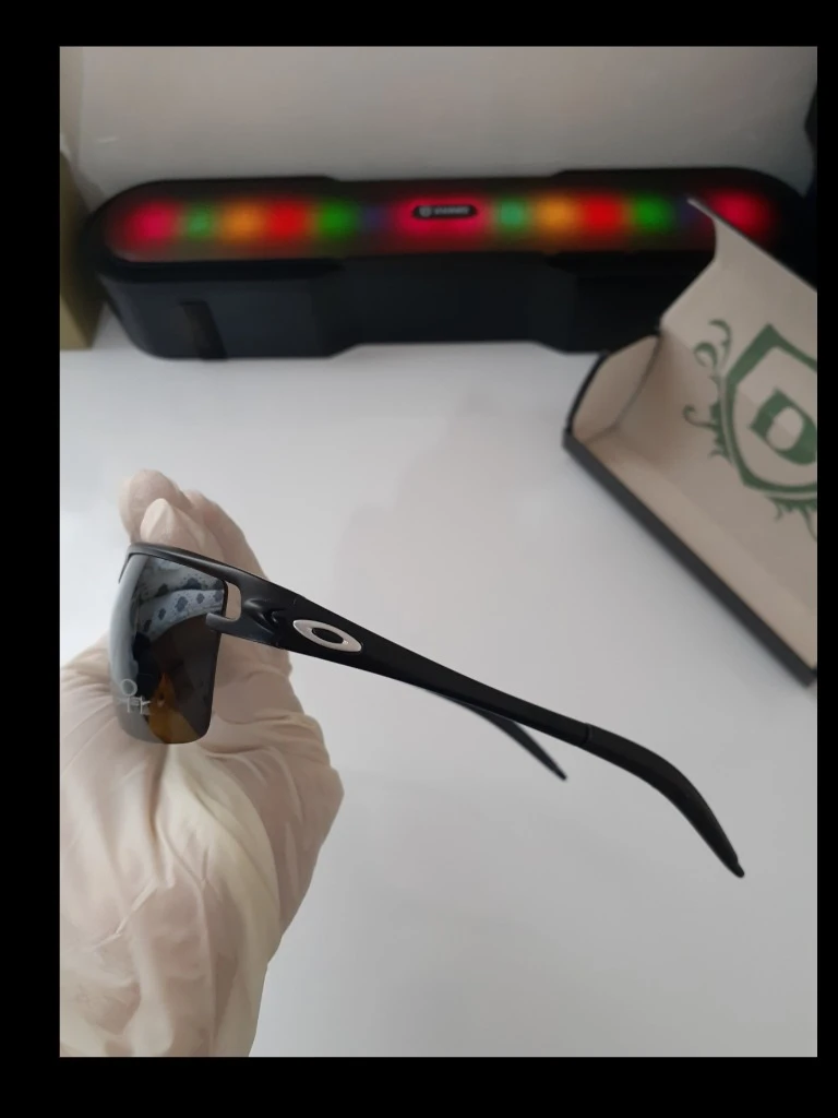 عینک ورزشی اوکلی Oakley Polarized Sunglasses