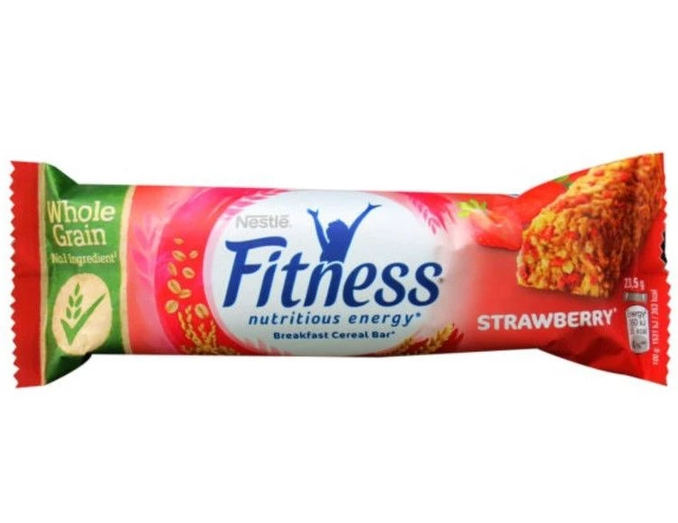 غلات بار فیتنس نستله Nestle با طعم توت فرنگی وزن 23.5 گرم