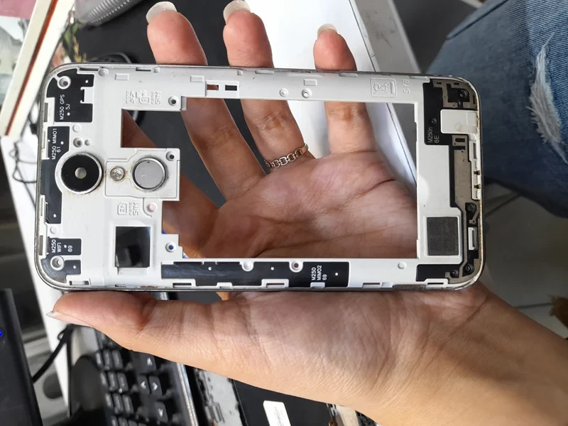 فرم دور و حسگر و اثرانگشت lG k10
