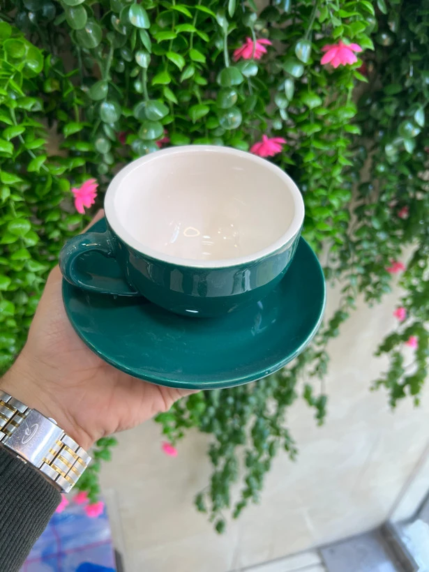 فنجان تکی رنگ سبز