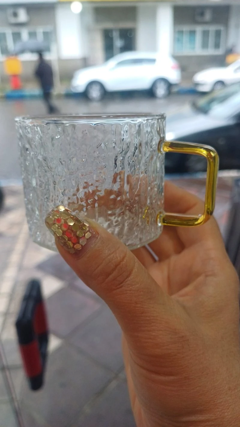 فنجان پیرکس برفی دسته عسلی