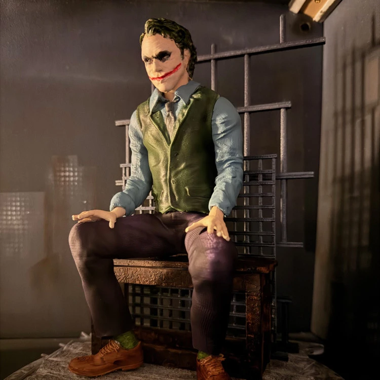 فیگور Joker The Dark Interrogation