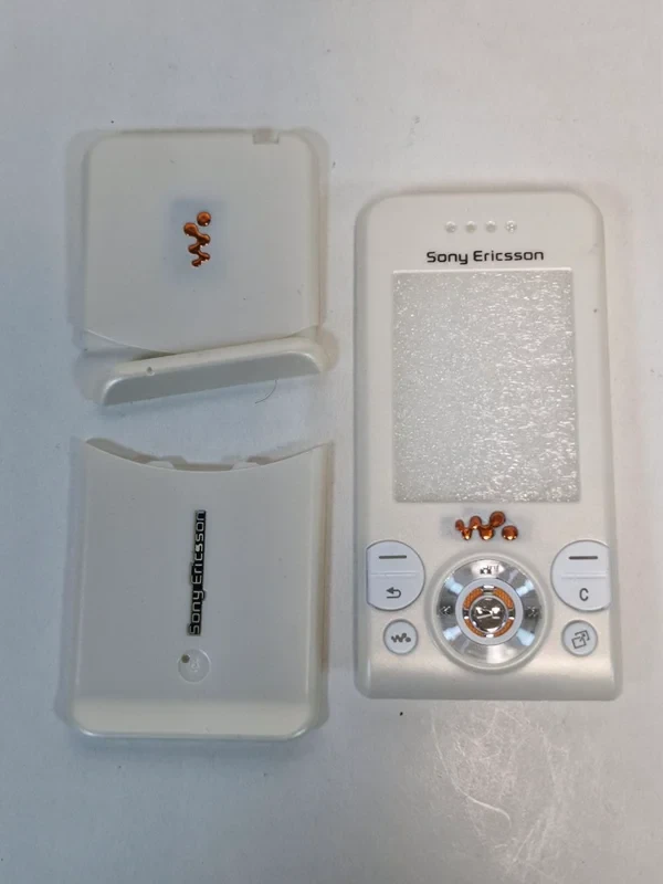 قاب اصلی سونی اریکسون Sony Ericsson w580 سفید
