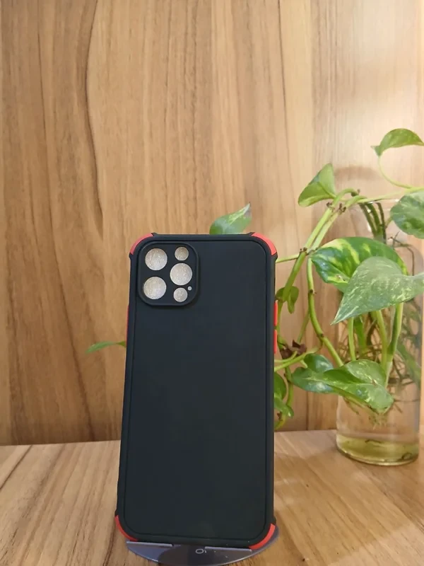 قاب ایربگ دار مشکی iphone 13 promax