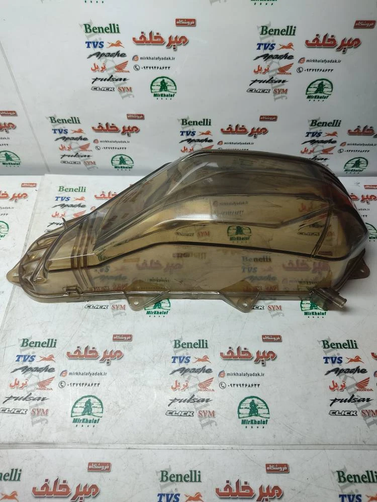 قاب (درب کاور فلاپ) روی هواکش موتور طرح کلیک مشکی دودی