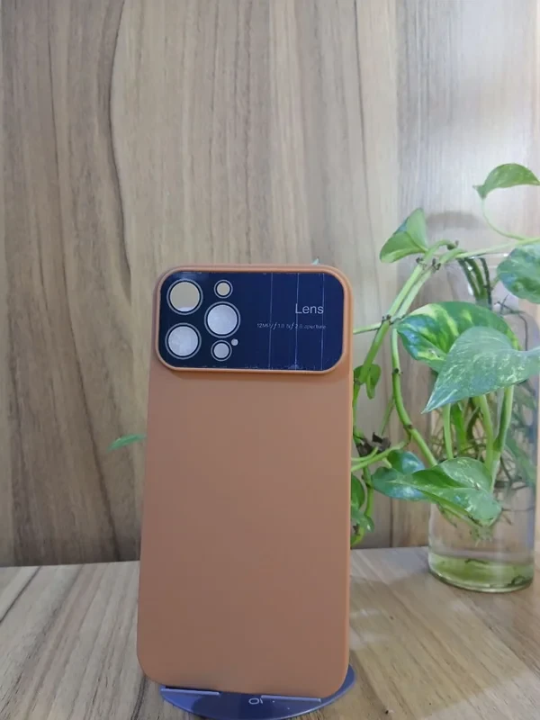 قاب سولید قهوه ای محافظ لنز دار iphone 12 promax