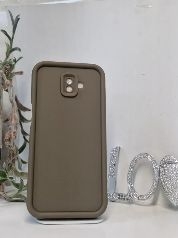 قاب سولید محافظ لنزدار قهوه ای سامسونگ j6+