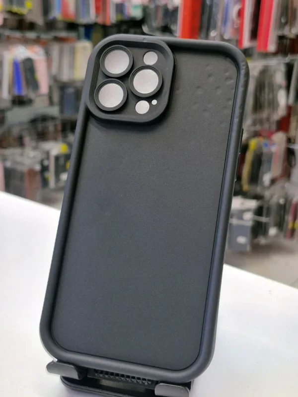 قاب سولید مشکی iPhone 12 pro