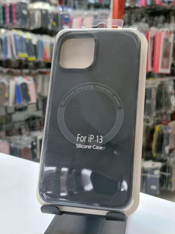 قاب سیلیکون اورجینال پاک کنی مگ سیف دار iPhone 13/14/15
