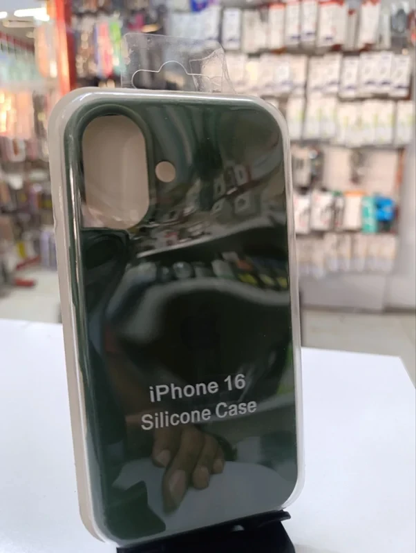 قاب سیلیکونی اورجینال سبز iPhone 16