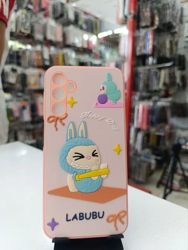قاب طرح عروسکی labubu گلبهی Samsung galaxy a36