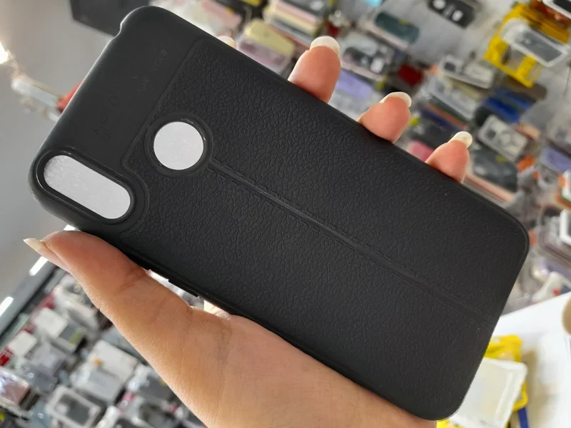 قاب مشکی honor 8c