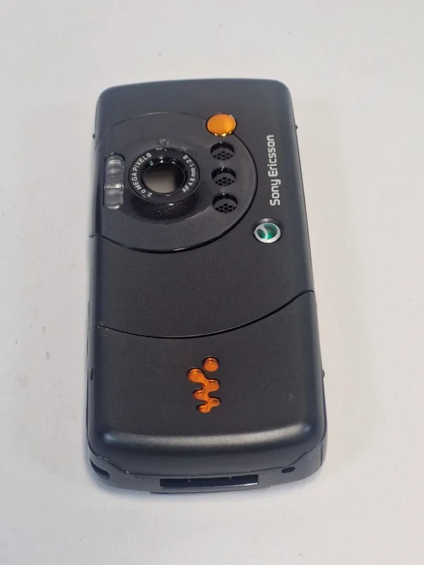 قاب و شاسی مشکی اصلی سونی اریکسونsony Ericsson w810