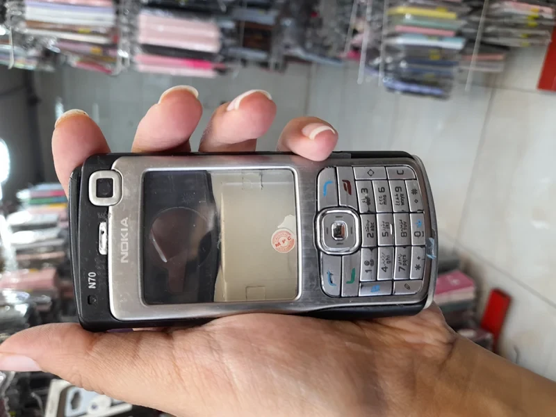 قاب و شاسی نوکیا استوک مشکی n70