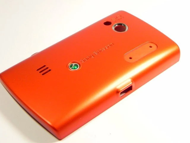 قاب‌‌وشاسی سونی‌اریکسون (نارنجی) Housing Sony Ericsson Robyn