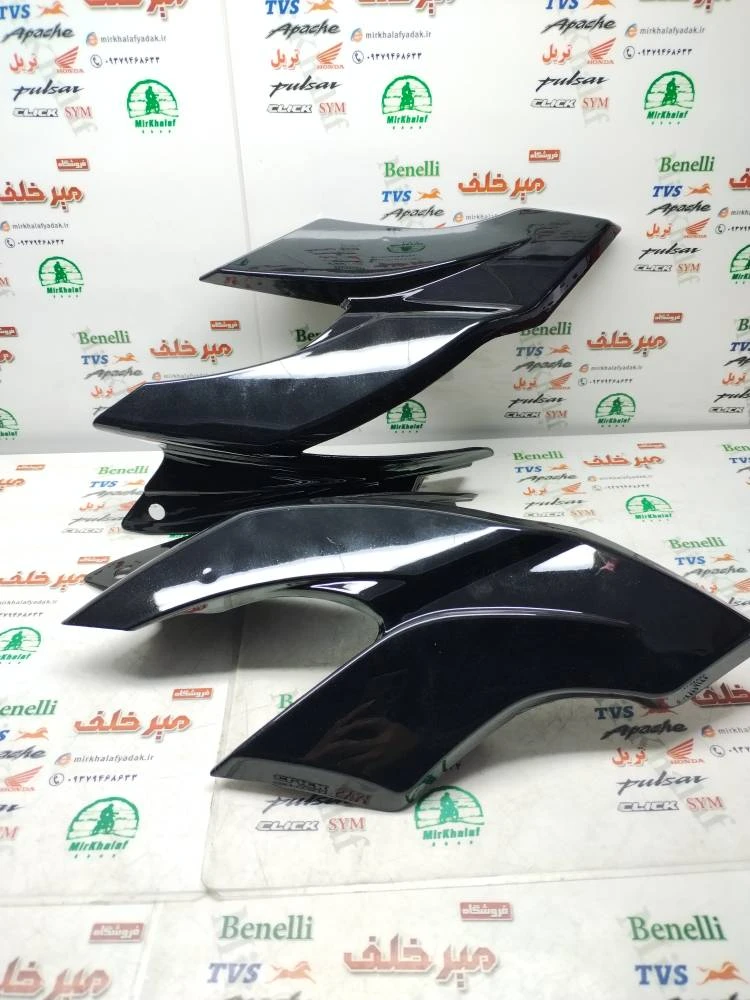قاب (کاور فلاپ) بغل کنسول بغل بلوری چراغ جلو موتور اپاچی 150 160 180 جدید مشکی (جفتی)